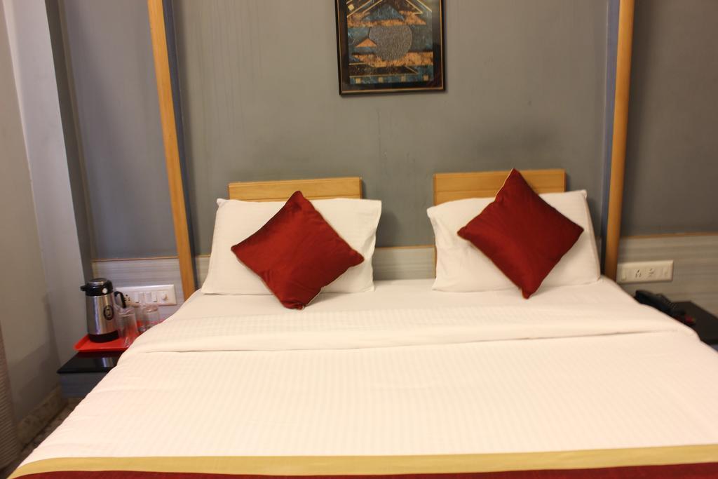 Hotel Manasa Paradise 3*