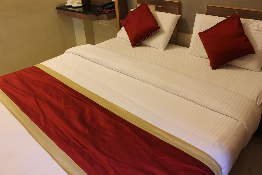 Hotel Manasa Paradise Bangalore