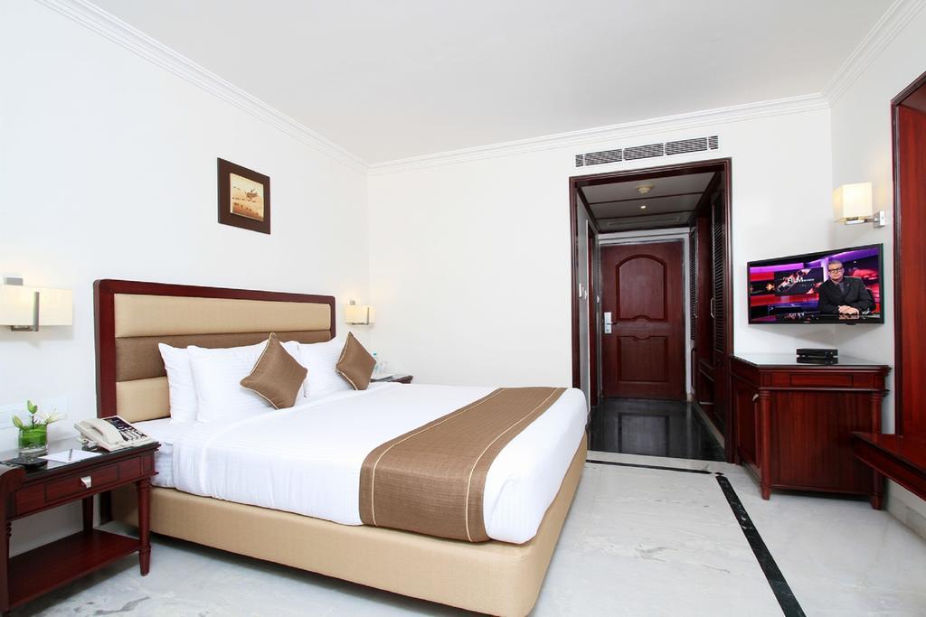 Hotel The Rialto Bangalore