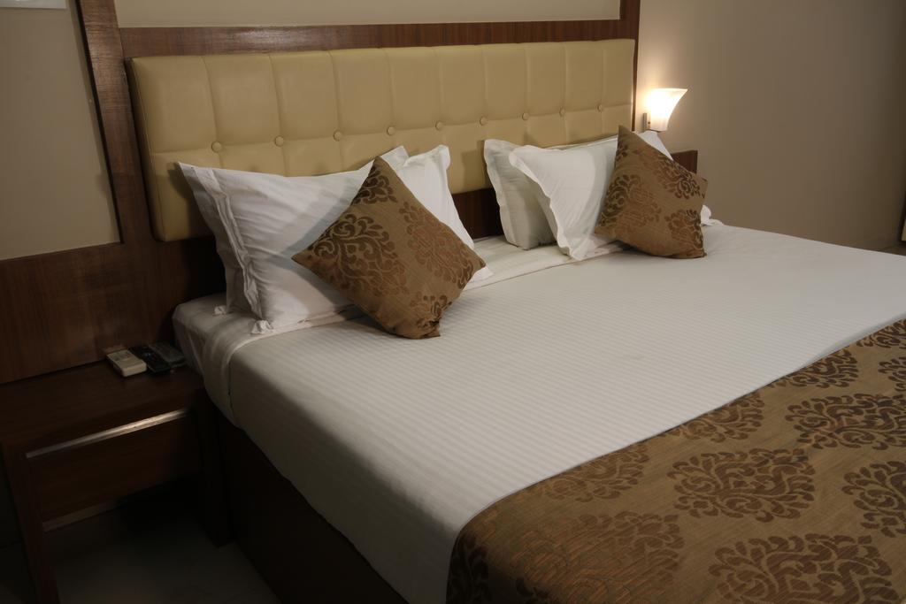 Hotel Mango Hotels, Bangalore- Electronic City Bangalore