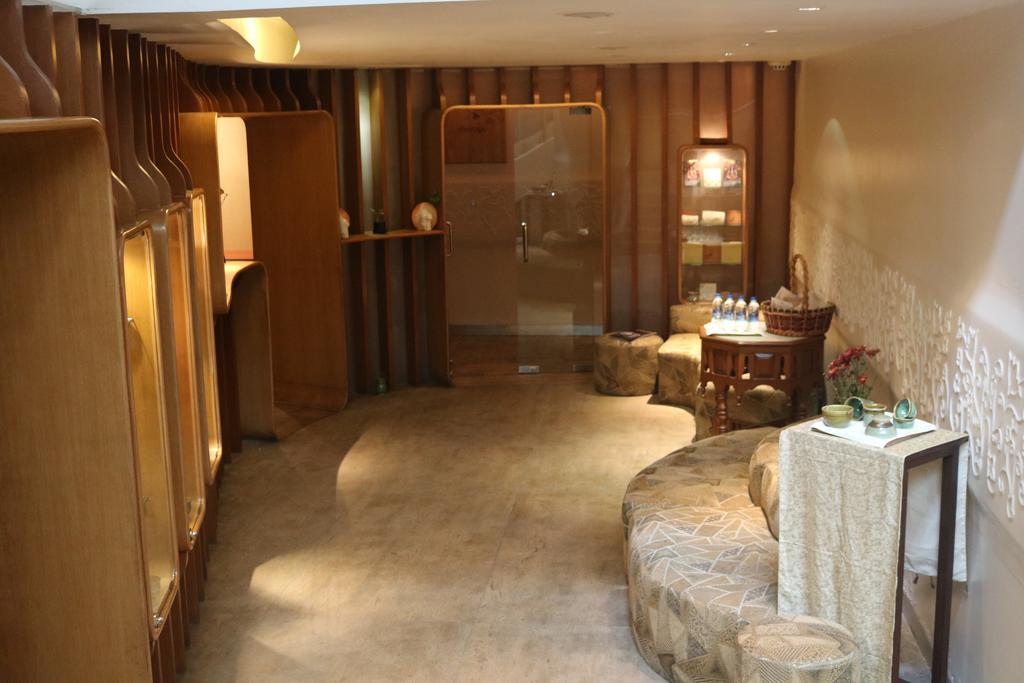 Hotel Taj Mg Road Bangalore