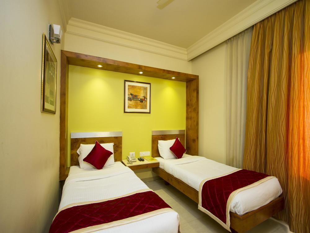 Hotel Oyo Indiranagar 100 Ft Road 3*