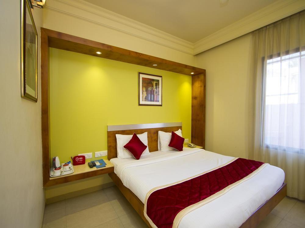 Hotel Oyo Indiranagar 100 Ft Road 3*