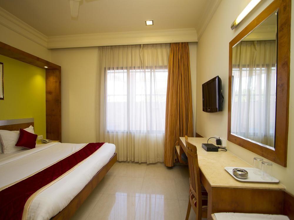 Hotel Oyo Indiranagar 100 Ft Road