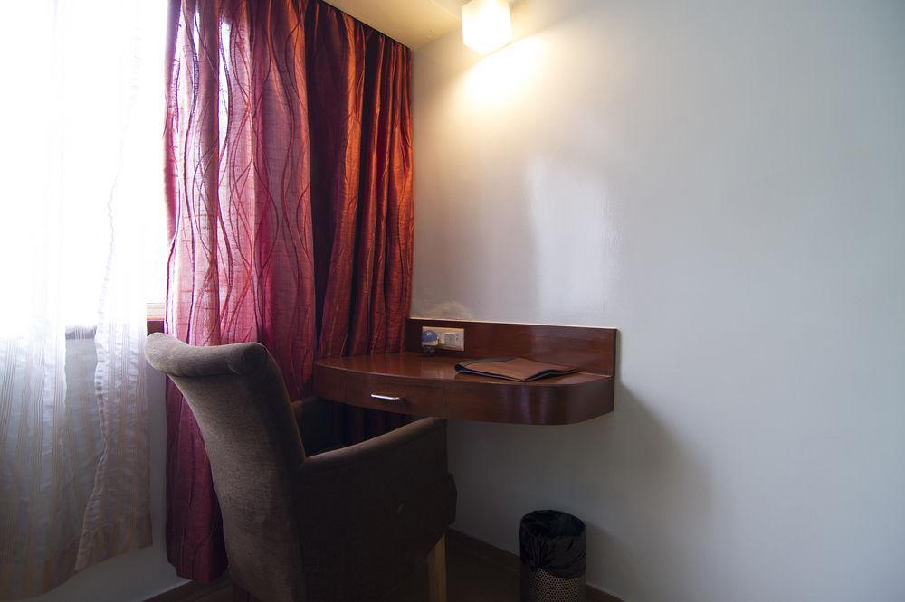 Oyo Indiranagar 210