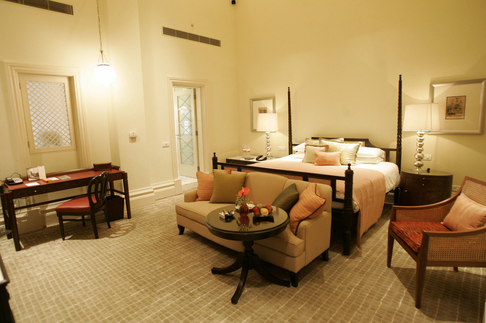 Resort Taj West End