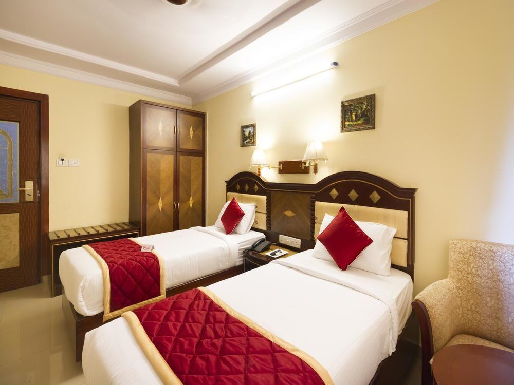 Fabhotel Barons Jayanagar