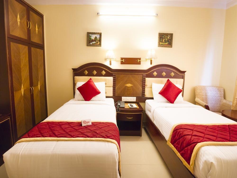 Hotel Fabhotel Barons Jayanagar