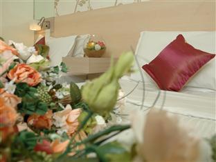 Hotel Istay Infantry Road Bangalore
