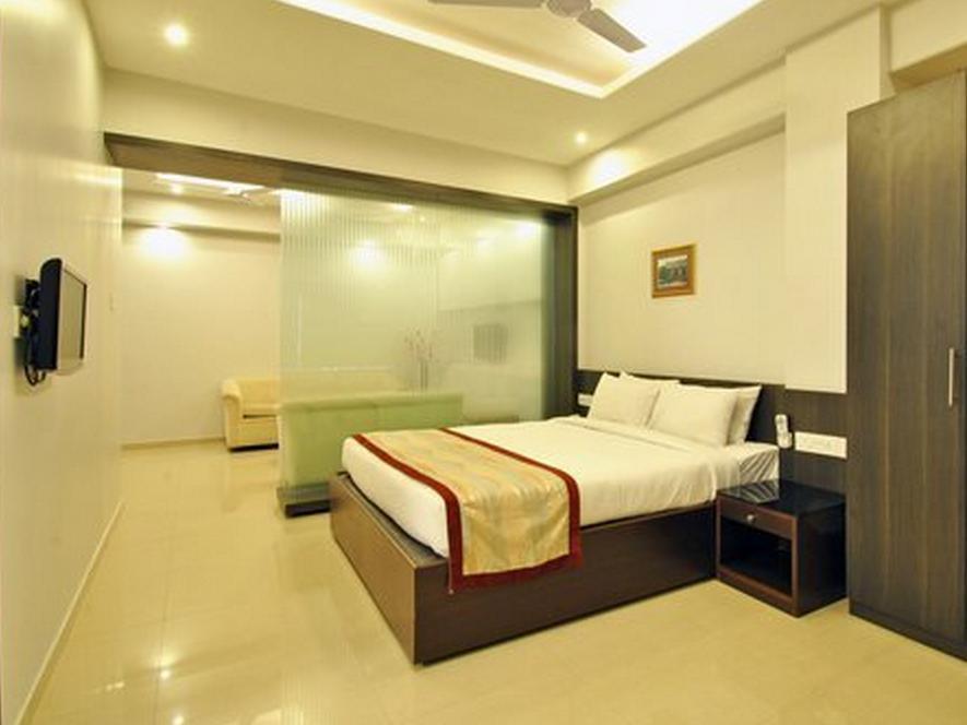 Hotel The Curzon Court Bangalore