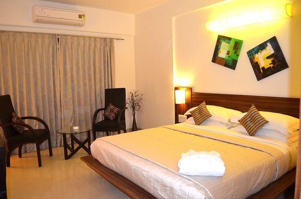 Hotel Capital O 14972 Ekaa 3*
