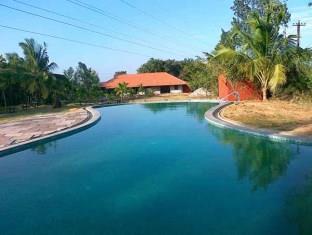 Vana Resorts Hotel 2*