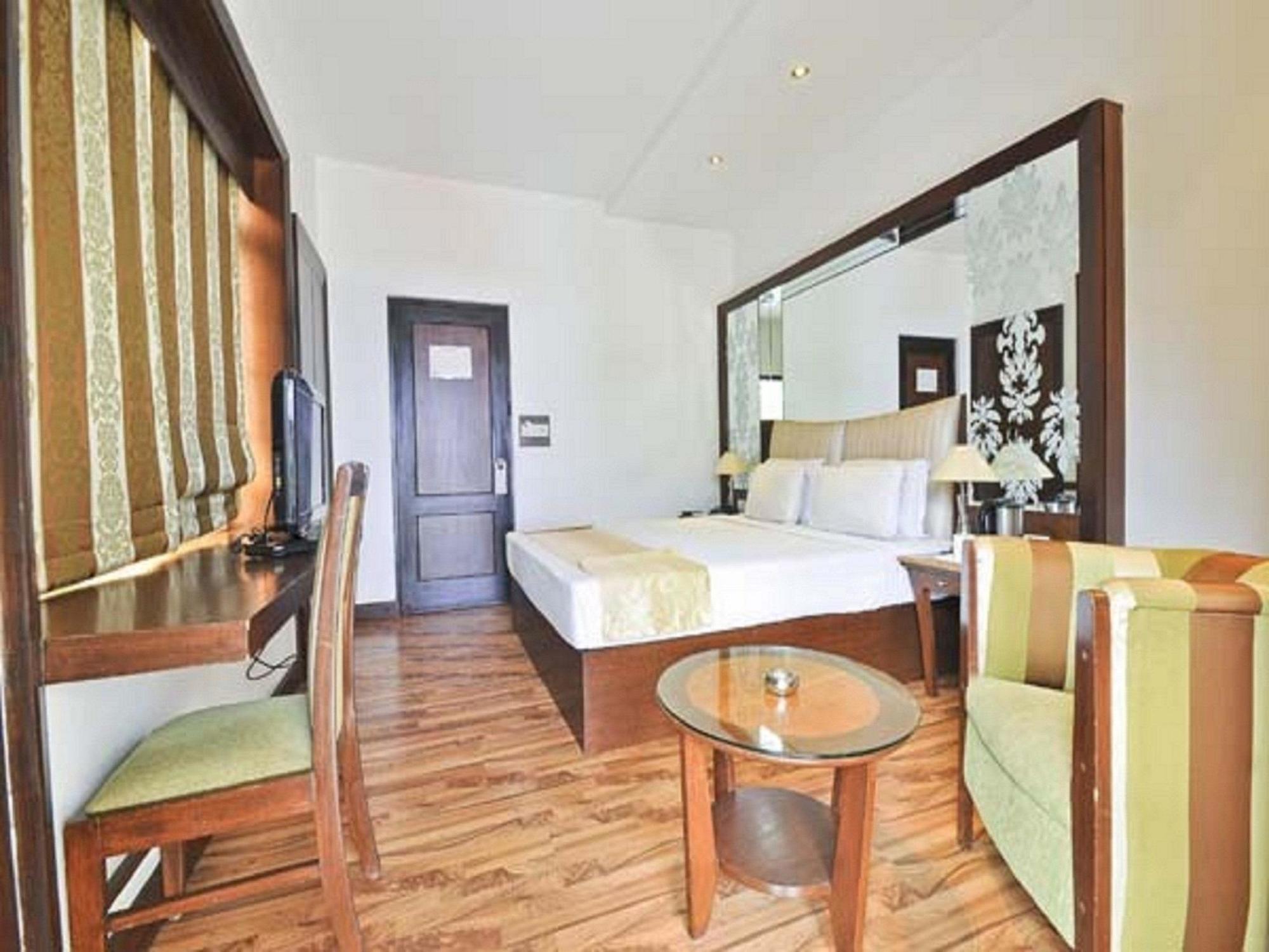 Vt Paradise Hotel 2*