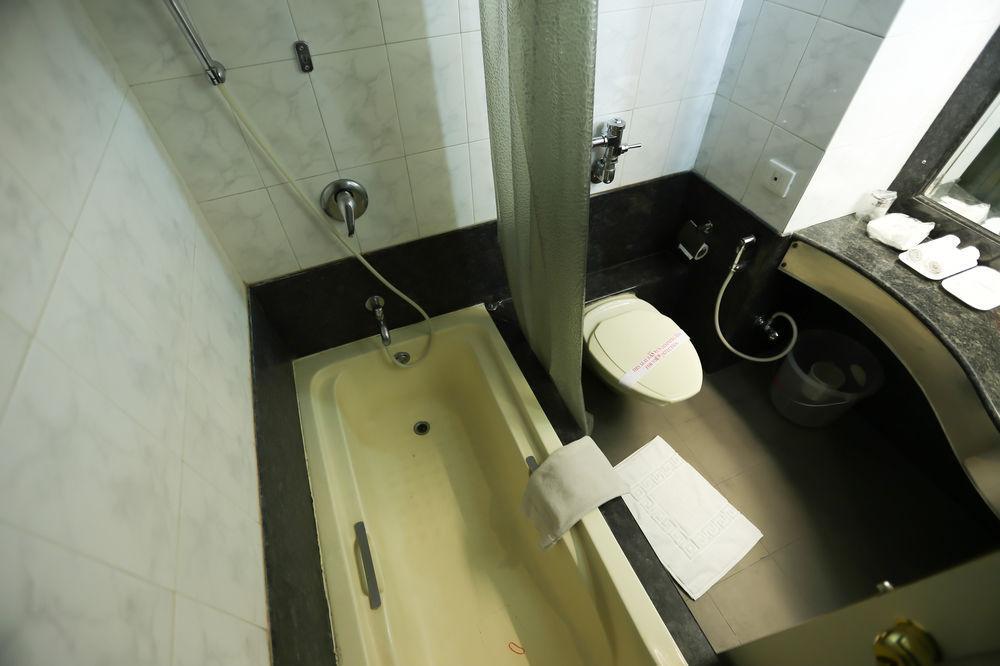 Oyo 373 Hotel Grand Inn Hotel 3*