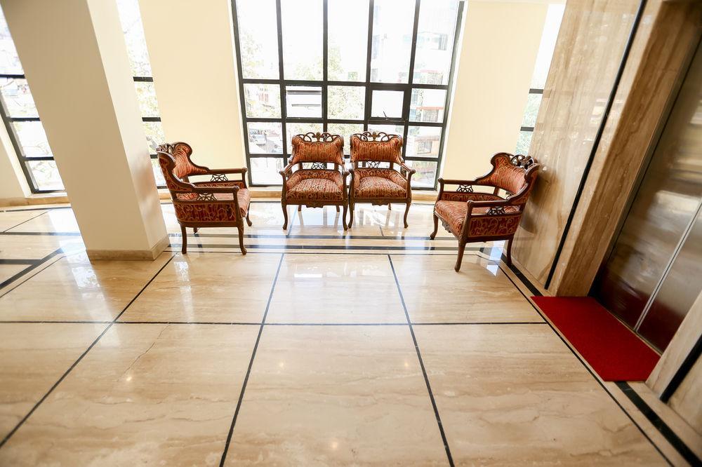 Oyo 373 Hotel Grand Inn Hotel 3*