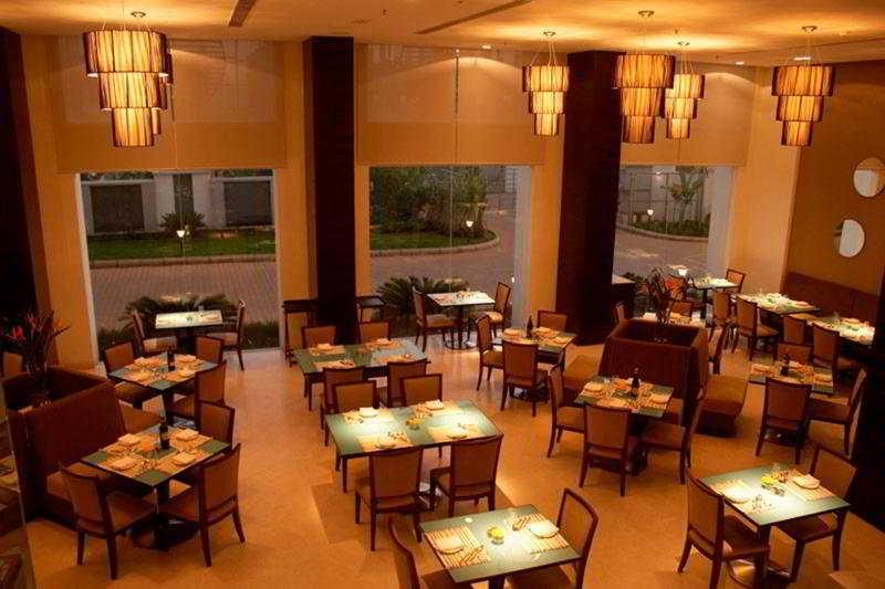 Radha Regent Electronic Hotel 4*