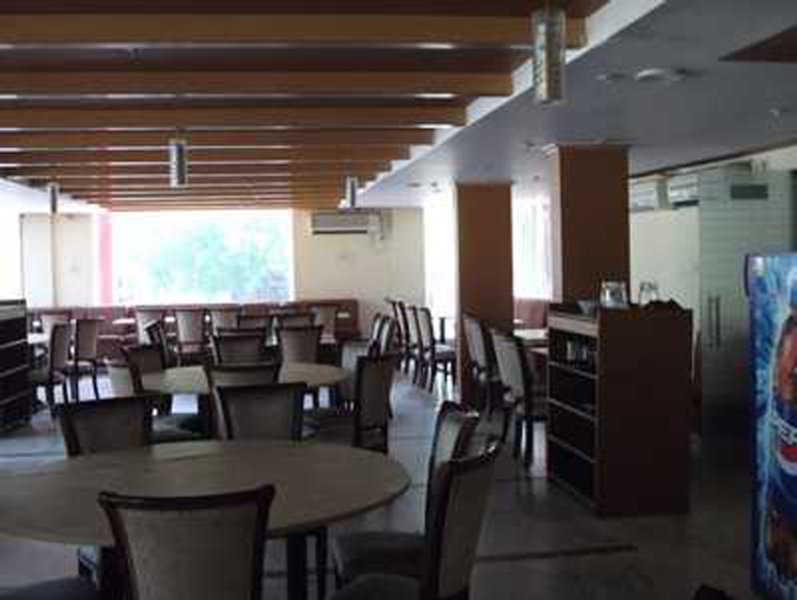 Fabhotel Barons Jayanagar