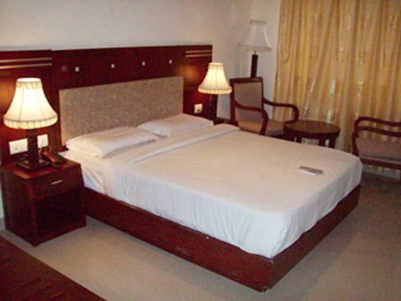 Hotel Fabhotel Barons Jayanagar Bangalore