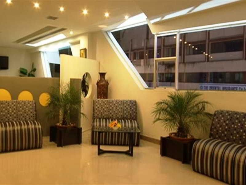 Treebo Trend Edge St Marks Road 3*