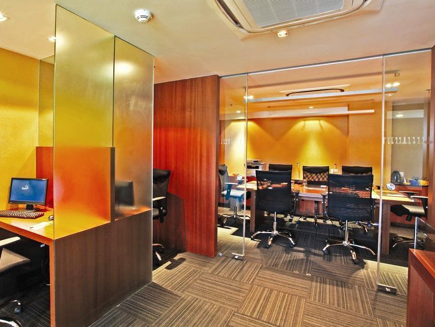 Keys Hosur Road Hotel 3*