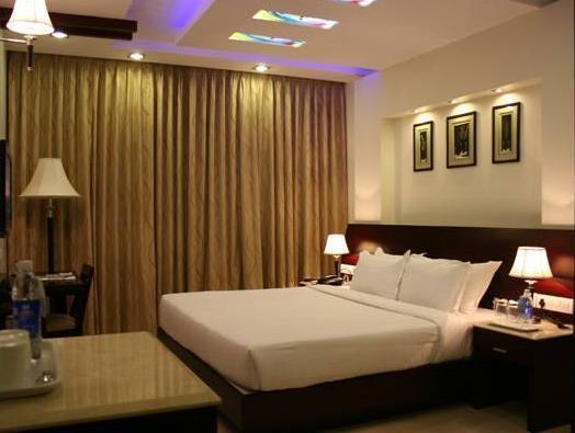 Abhimaani Vasathi, Rajajinagar 3*
