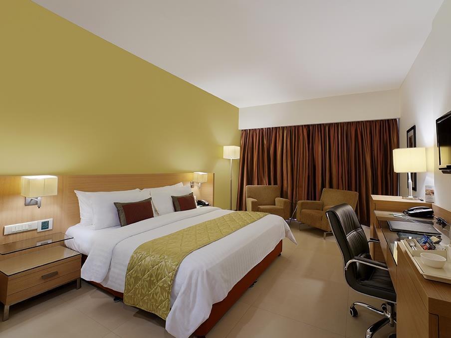 Radha Regent Electronic Hotel Bangalore