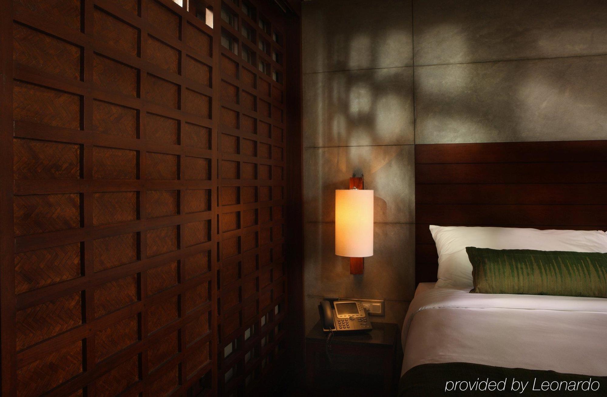 & Whitefield 4* Bangalore