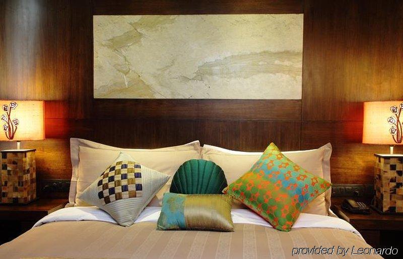 Lakeview Residences Hotel