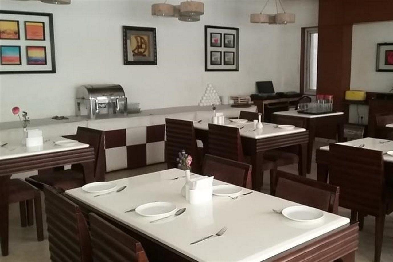 Hotel Dr Rajkumar International 3*