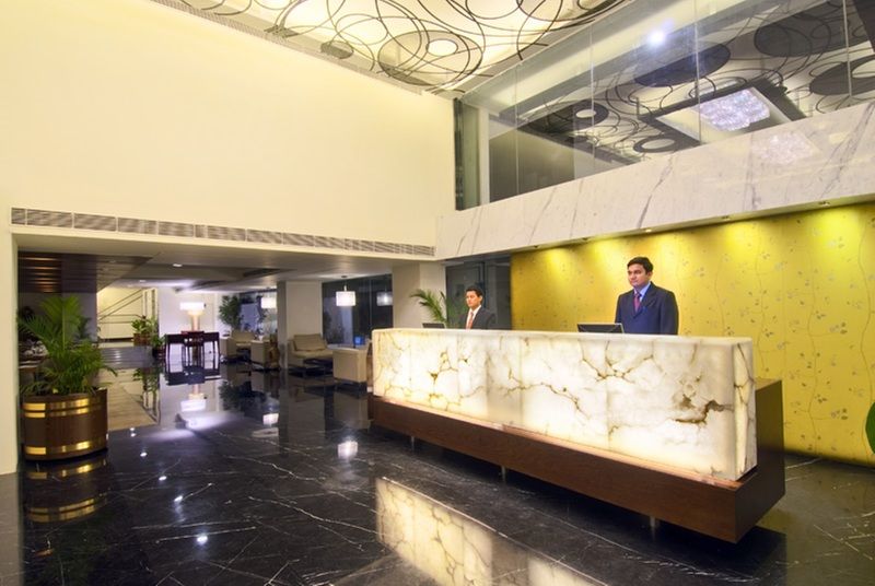 Hotel Monarch Luxur - Infantry Road Bangalore