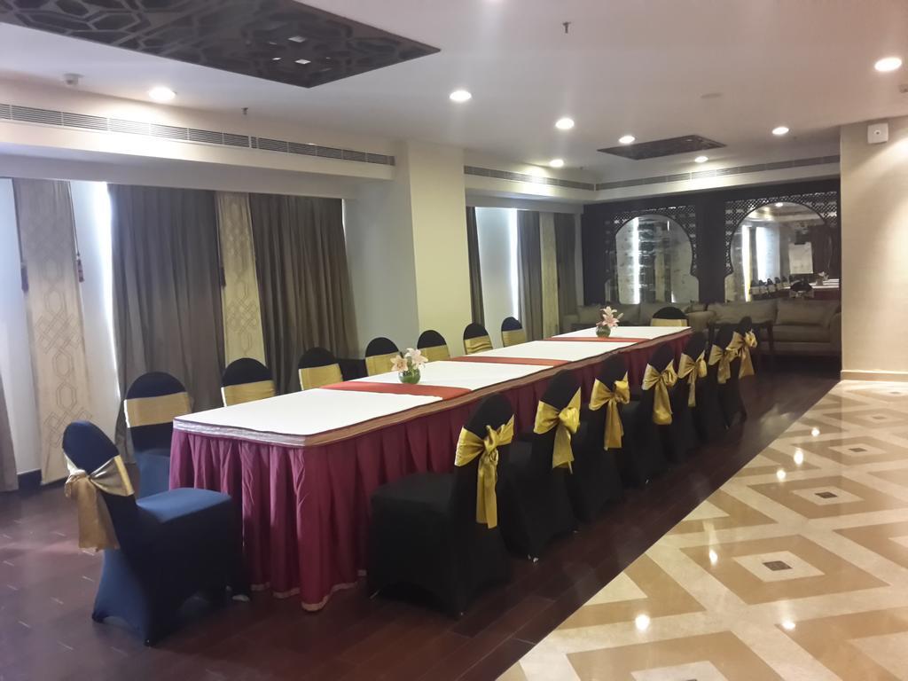 Oakwood Premier Prestige Hotel 5*