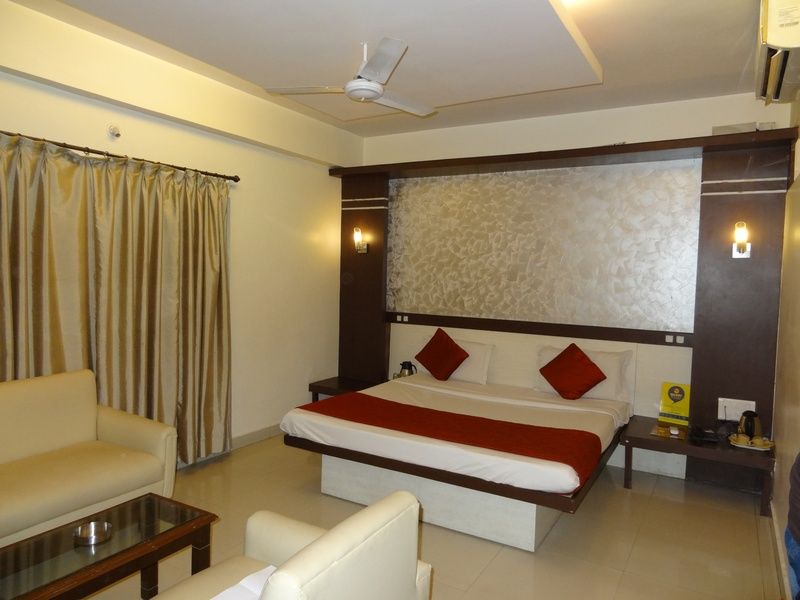 Golden Residency, Gandhi Nagar 2*