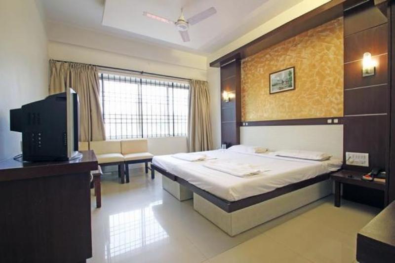 Hotel Golden Residency, Gandhi Nagar Bangalore