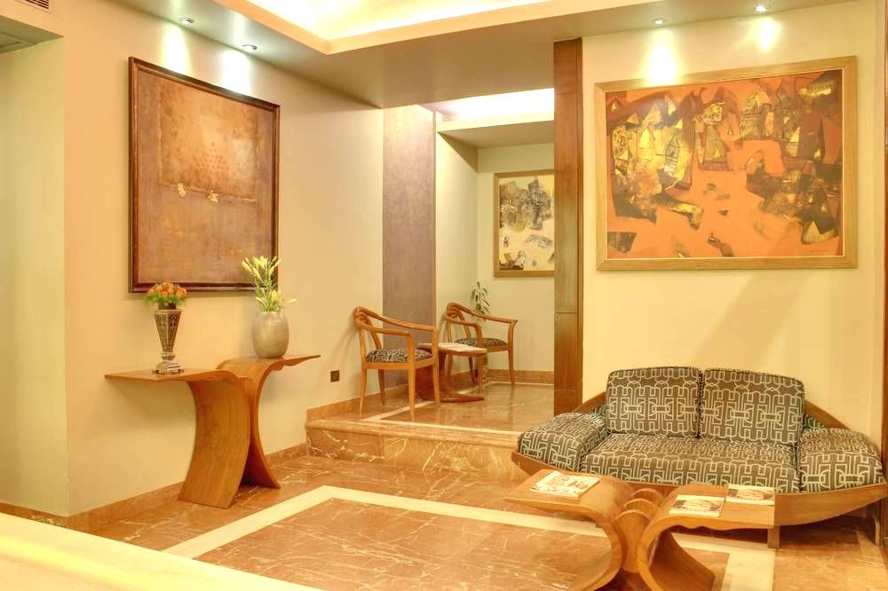Justa Mg Road Hotel 4*
