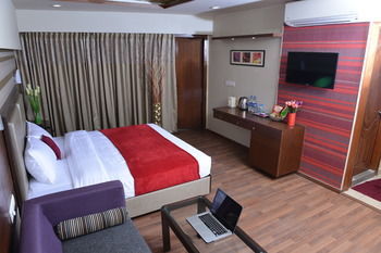 Hotel Fabhotel Berrys Marathahalli