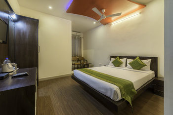Treebo Golden Pearl Scarlet Hotel 3*
