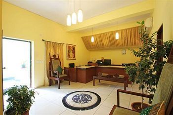 Mayflower Hayz Boutique Hotel