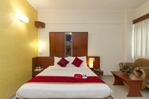 Oyo 18762 Vaishnavi Residency