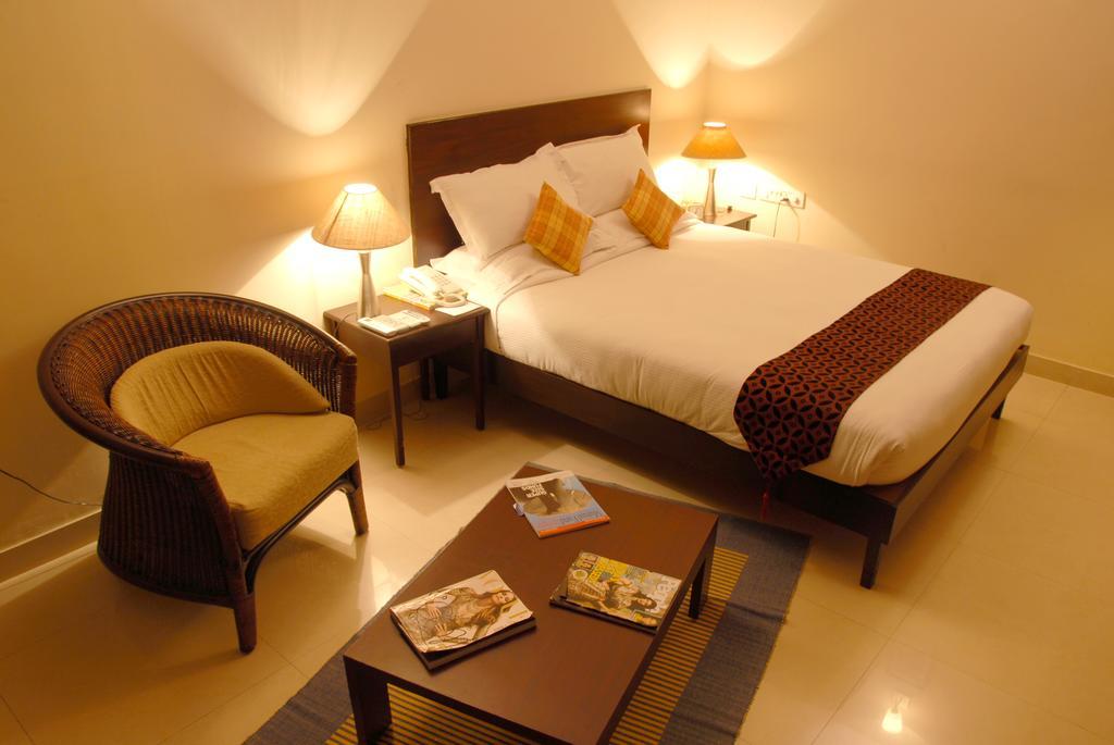 Sterling Living Space - Residency Road *
