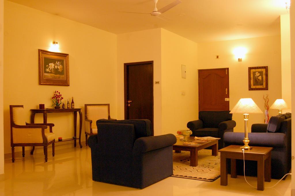 Sterling Living Space - Residency Road *
