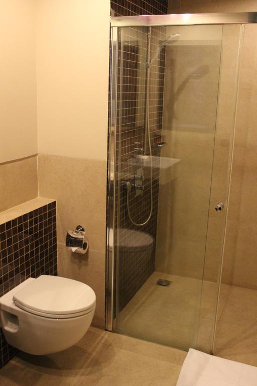 Justa Mg Road Hotel Bangalore
