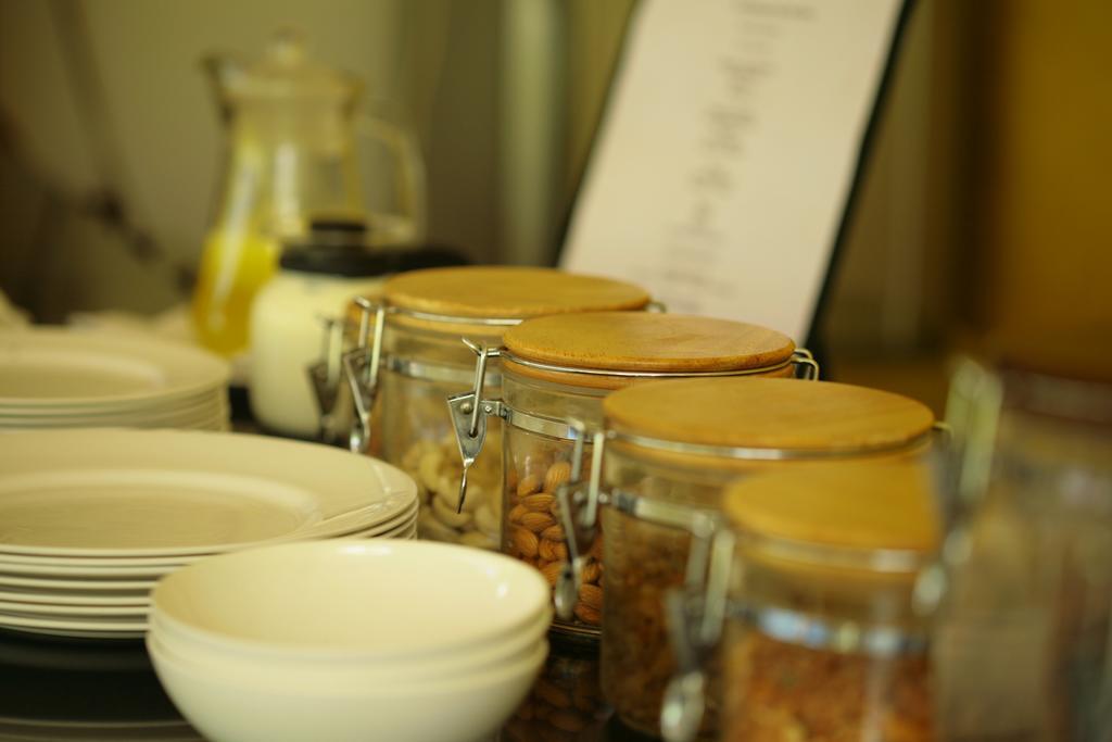 Justa Off Mg Road Hotel 4*