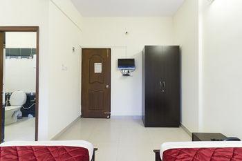 Super Oyo Capital O Premium Hotel Victoria Heights Near Sri Someshwara Swami Temple