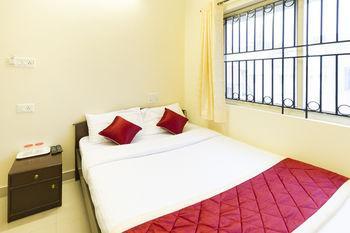 Super Oyo Capital O Premium Hotel Victoria Heights Near Sri Someshwara Swami Temple 3* Bangalore