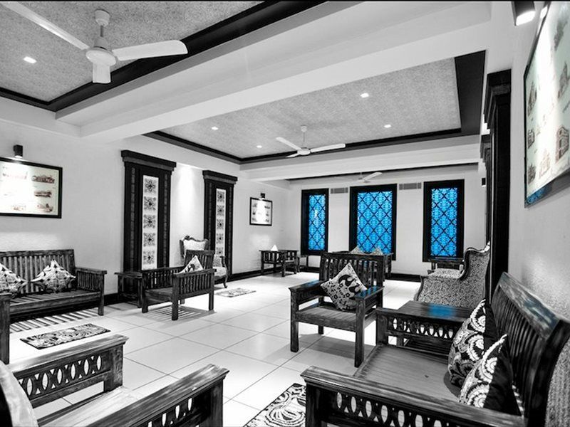 Liwa - The Transit Hotel, Hotel