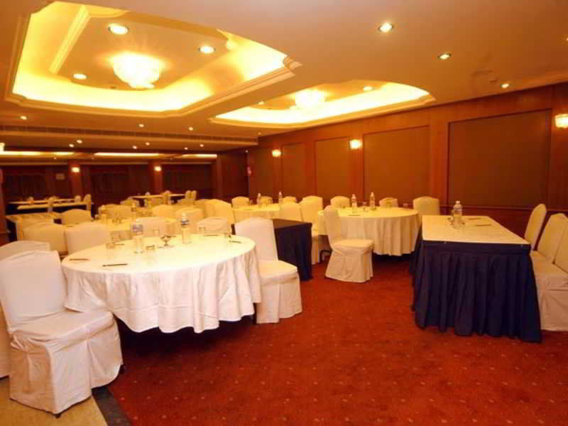 Aj International Hotel 2*