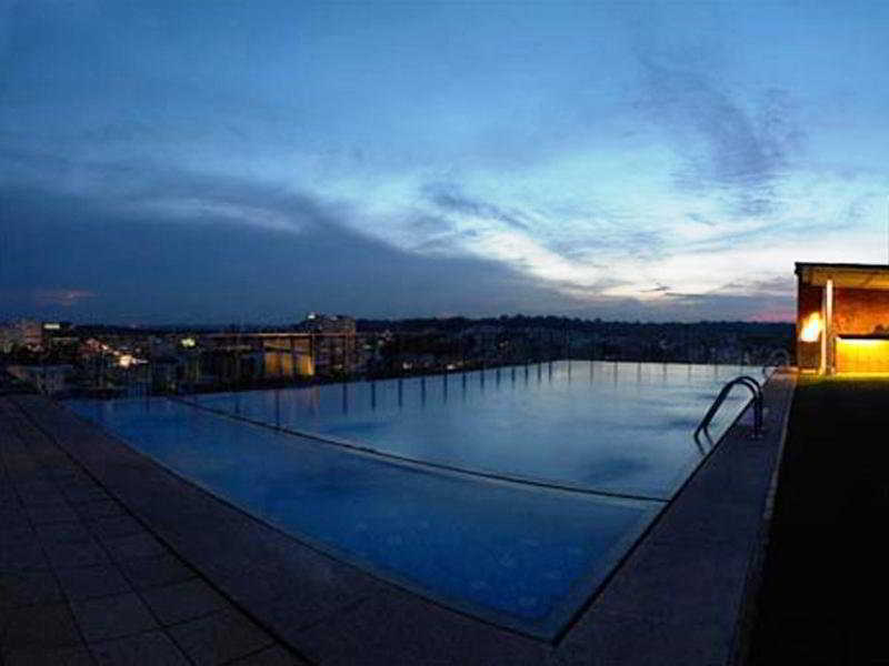Hotel Royal Orchid Bangalore