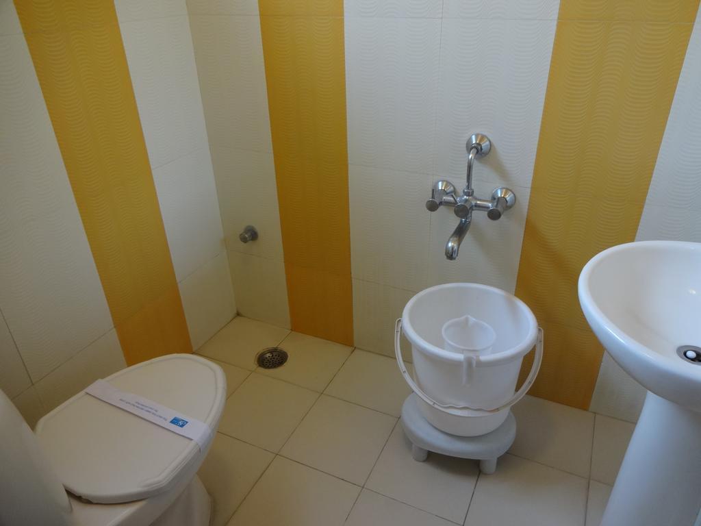 Sheetal Residency Hotel *