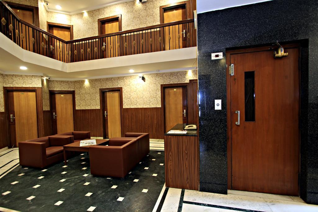 Empire Street 3*