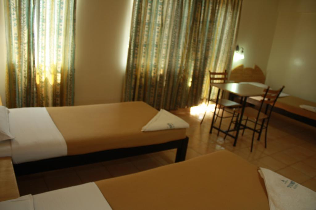 Tom'S Hotel 3* Bangalore